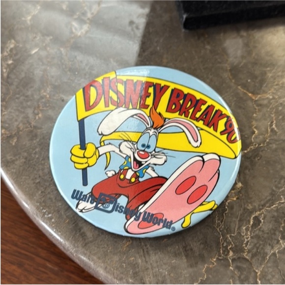 Vintage Disney Roger Rabbit Button - Yellow, Blue, Pink - Picture 3 of 9